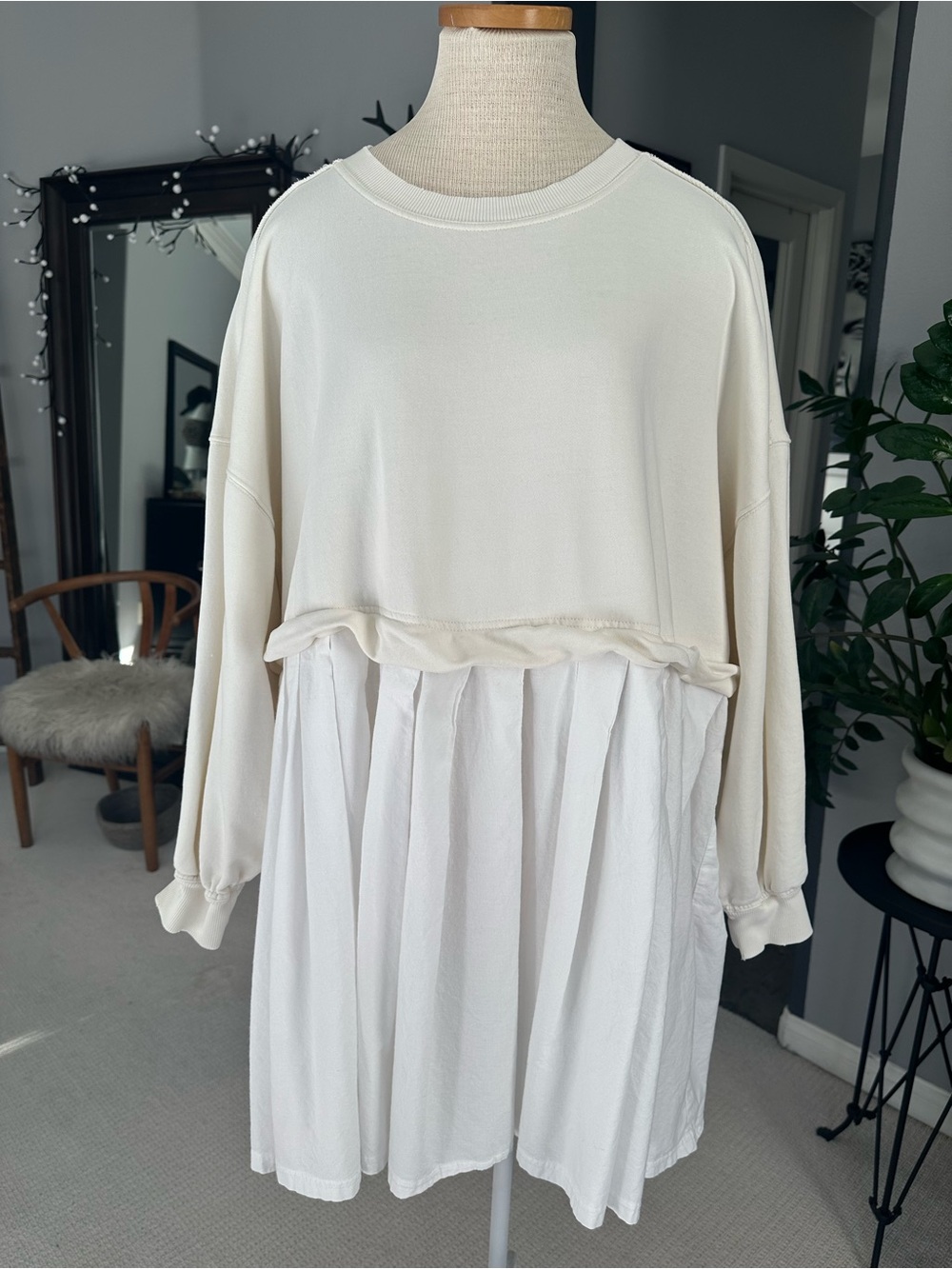 Free People Cream Sweatshirt Tunic with White Peplum, size large - Picture 6 of 17